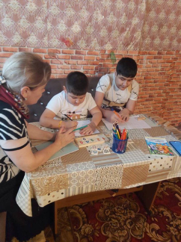 Специалист по работе с семьей и детьми ГБУ РД КЦСОН в МО «Сергокалинский район»Алхасова.М.М.Рабочие будни.Организ.досуга.Организация получения образования.Выполнение процедур связанные