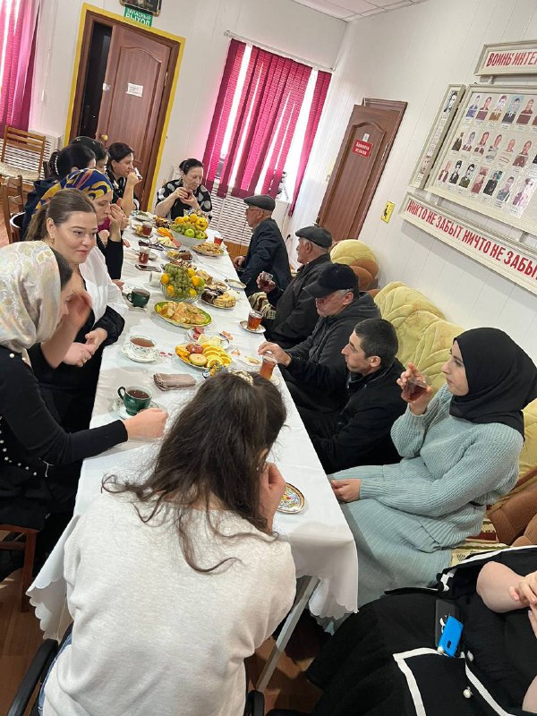 В стенах отделения дневного пребывания граждан пожилого возраста и инвалидов ГБУ КЦСОН в МО «Сергокалинский район» прошло мероприятие, просвещённое памяти великого писателя Фёдора Достоевского.