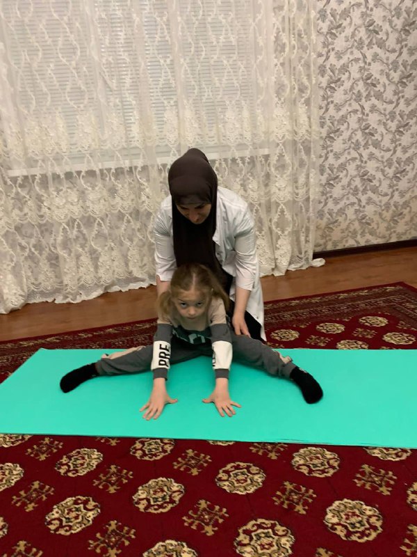 одним из важных средств реабилитации детей, которые страдают церебральными параличами, является лечебная физкультура.