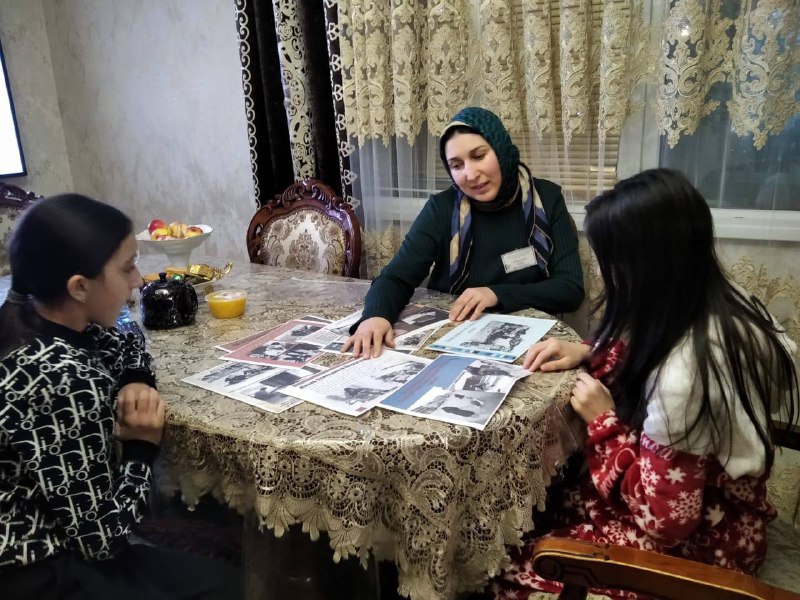 Специалист по работе с семьёй и детьми Абдуллаева З. М. Провела беседу. По теме Полного освобождения Ленинграда от фашисткой БЛОКАДЫ.