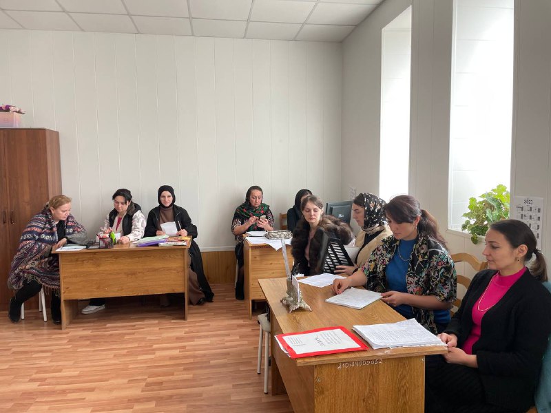 Будни центра. Совещание работников отделения социального обслуживание на дому детей и семей с детьми.