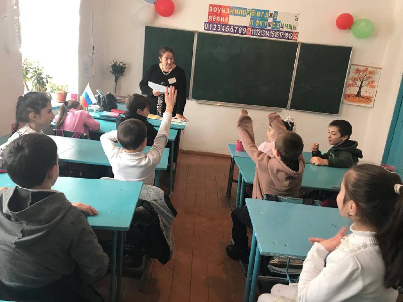 Психолог отделения социального обслуживания на дому детей и семей с детьми Шихшабекова М провела во 2 кл1.Цветовые тесты:отношений,одежды и характера.2.Тест на определение сильных сторон своего характера.