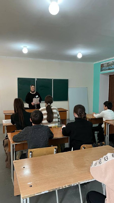 Психолог отделения социального обслуживания на даму детей и семей с детьми приняла участие в проведённом мероприятии в МКОУ «Кичигамринская СОШ»посвящённое герою Багаматову Арсену Нурисламовичу посмертно награжденному Орденом Мужества.