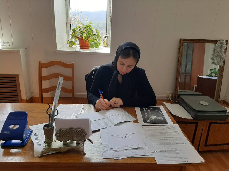 Будни специалистов по работе с семьей и детьми. Работа с документацией.