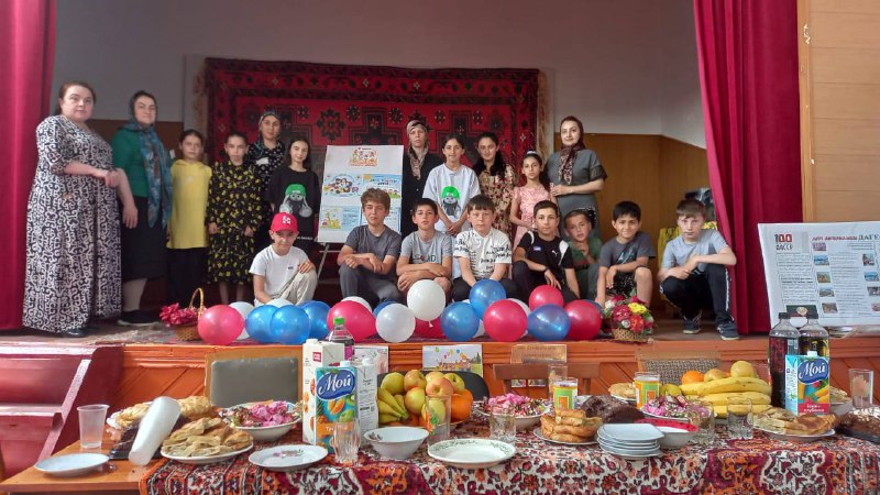 Специалисты отделения семьи и детей Джупанова Х., Абдуллаева З, и Шихшабекова М. Провели мероприятие, посвящённое ко Дню защиты детей.