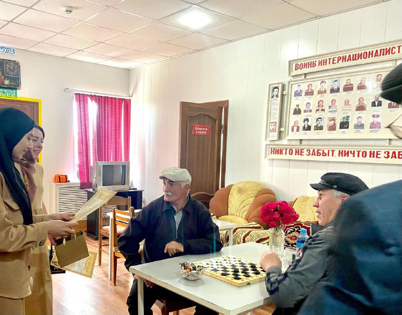Турнир по шашкам приуроченный ко дню социального работника.