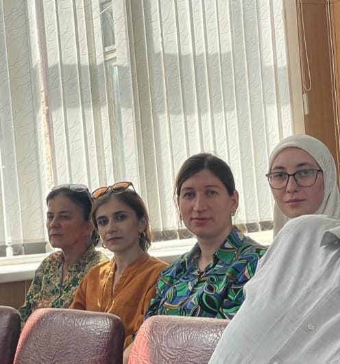 🔸 Специалисты отделения отделения семьи приняли участие в мероприятии, приуроченному Дню Государственного флага