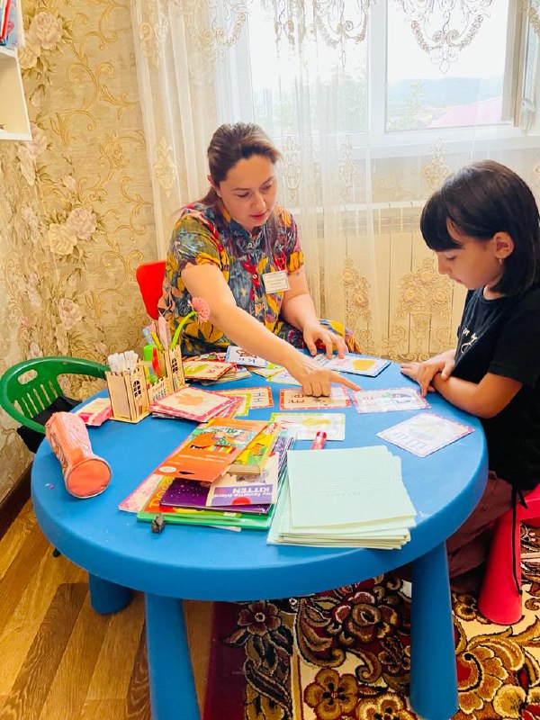 Специалист Джалилова М приняла участие в акции «Помоги собраться в школу»