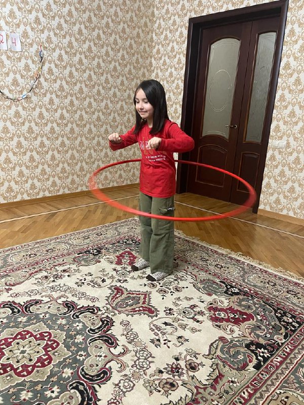 🔸Рабочие будни специалиста отдела семьи, Джалиловой Марзият наполнены разнообразными активностями, связанными с формированием позитивных интересов у своих подопечных,помощь в получении образования.