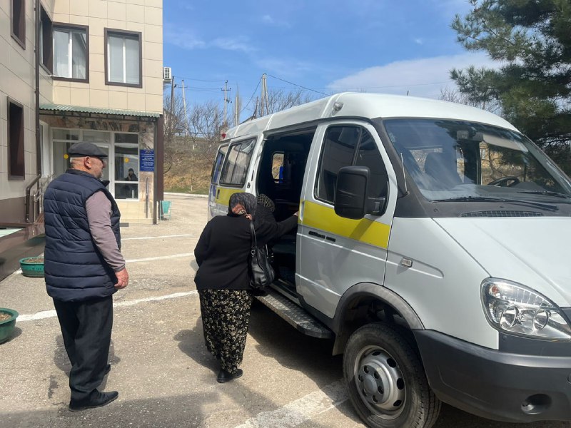 💥В рамках проекта "Старшее поколение" нацпроекта "Демография", специалисты Комплексного центра социального обслуживания Сергокалинского района организовали плановый выезд мобильной бригады в село Ванашимахи.