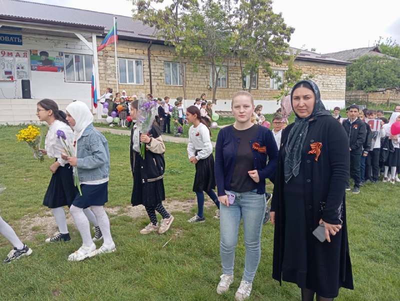 💥🎗🪖Специалисты Алиева Хадижат, Абдуллаева Зухра и Джупанова Ханум активно приняли участие в мероприятии, посвященном Дню Победы в с. Кичи Гамри.