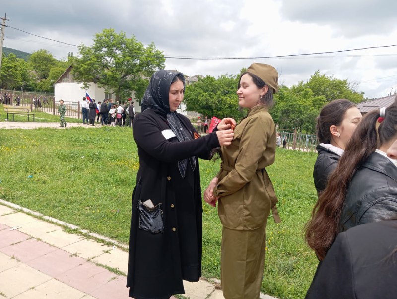 💥🎗🪖Специалисты Алиева Хадижат, Абдуллаева Зухра и Джупанова Ханум активно приняли участие в мероприятии, посвященном Дню Победы в с. Кичи Гамри.