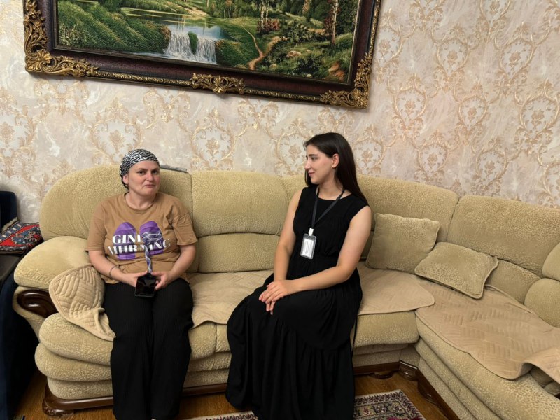 🔹Психолог отделения семьи Ибрагимова Асият посетила свою подопечную Хейруллаеву Б. и провела психологическую беседу, направленную на выявление источников стресса и поддержание эмоционального благополучия.