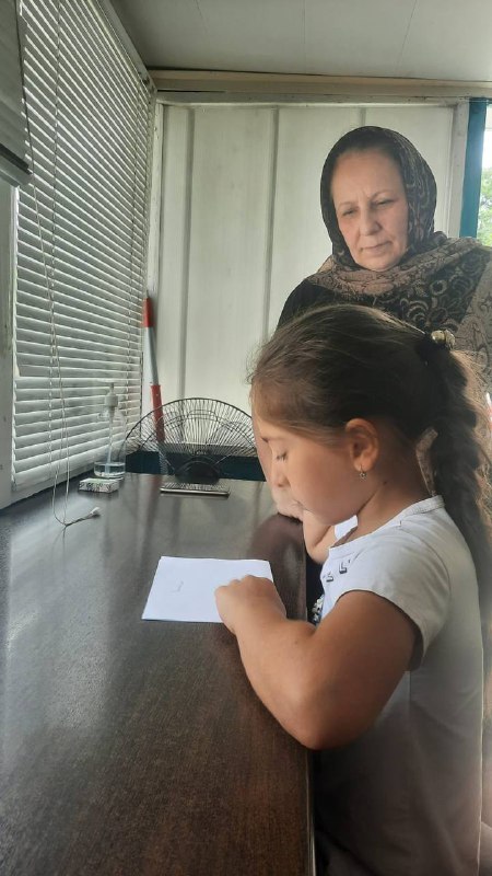 Трудовые будни специалиста Магомедовой Н .А. Оказание услуг: организация помощи в образовании, помощь в оказании юридических услуг, содействие в обеспечивании лекарственными препаратами.