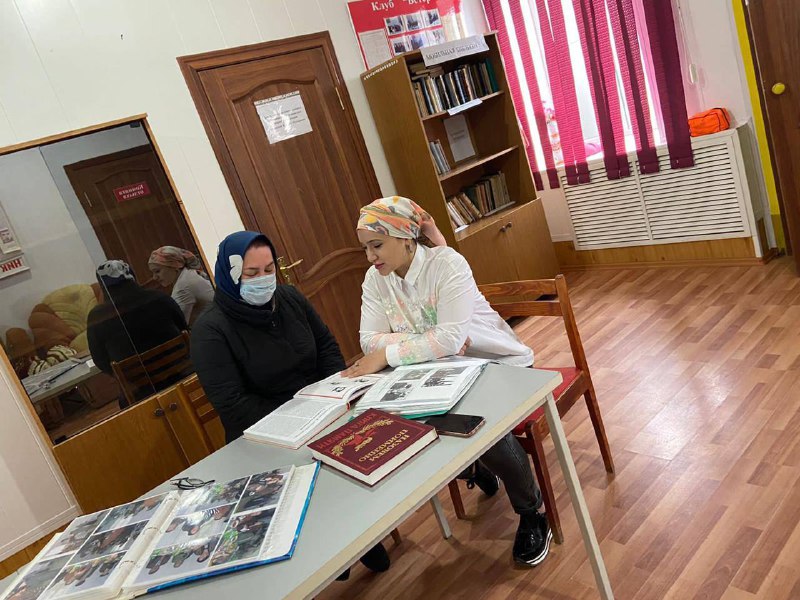 В отделении дневного пребывания ГБУ РД КЦСОН в МО «Сергокалинский район» функционирует мобильная библиотека .