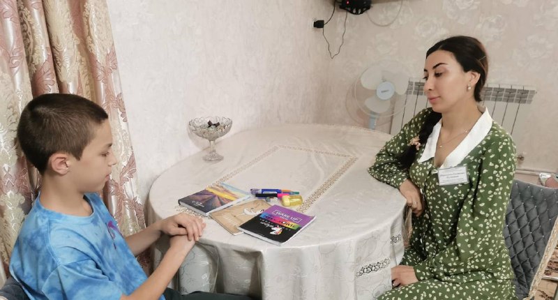Медсестра по массажу Ибрагимова Кистаман приняла участие в акции «Помоги собраться в школу»