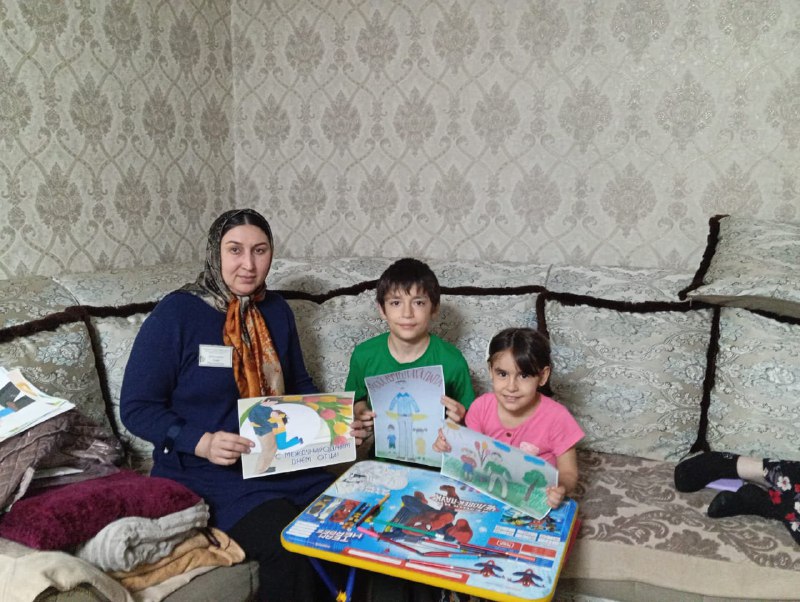 Специалист по работе с семьёй Абдуллаева Зухра провела конкурс рисунков и стихов, посвящённый Дню Отца.