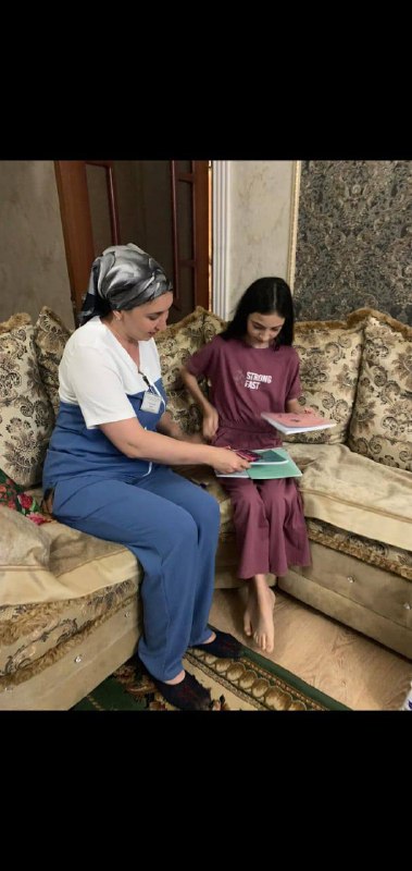 Акция подготовь ребёнка в школу, Специалист по работе с семьей и детьми ГБУ РД КЦСОН в МО «Сергокалинский район» Абдуллаева З. посетила своих подопечных.